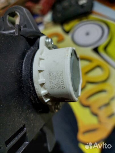 Селектор АКПП Toyota Prius 20