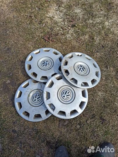 Колпаки на volkswagen бора/гольф r15