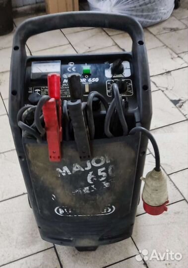 Пуско-зарядное устройство