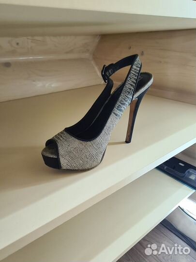 Босоножки женские 38 размер