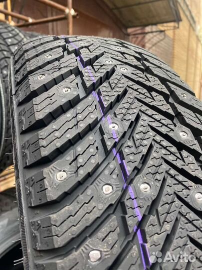 Nokian Tyres Hakkapeliitta 10p SUV 255/55 R19 111T