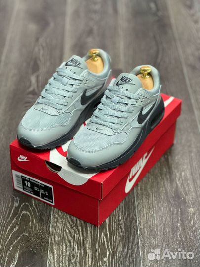 Nike Air Max ST: Стиль и Комфорт для Ваших Шагов