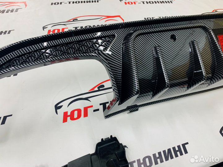 Диффузор Brabus под карбон на Mercedes С w205