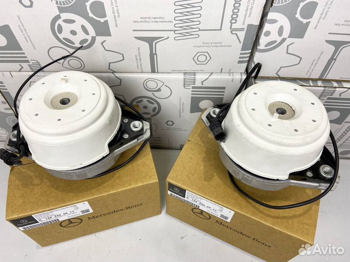 Подушка двигателя правая Мерс 3.5 258 л.с