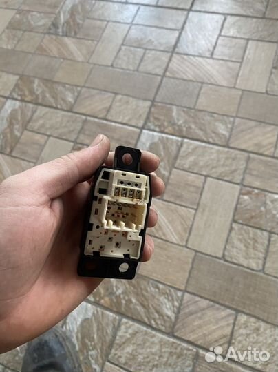 Блок управления зеркал kia cerato 2