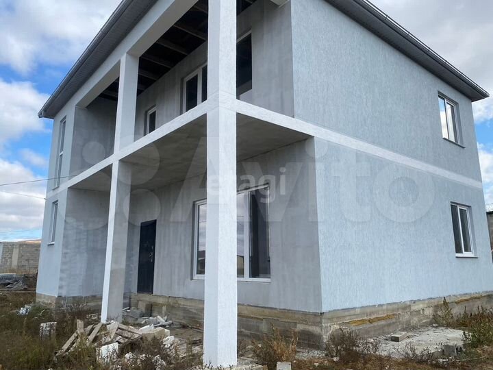 Коттедж 200 м² на участке 6 сот.