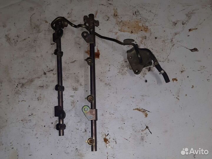 Топливная рампа infiniti fx35 vq35