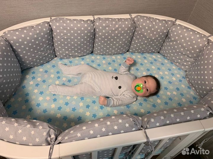 Детская кровать трансформер овальная