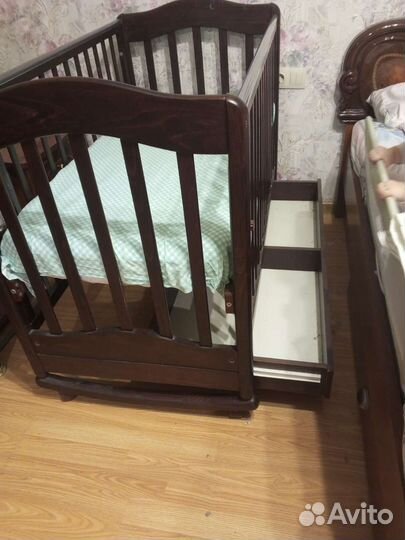 Детская кроватка
