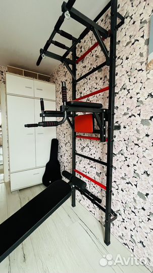 Шведская стенка с турником и брусьями