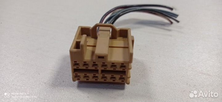 Разъем электрический Volkswagen Jetta BSE 1600CC