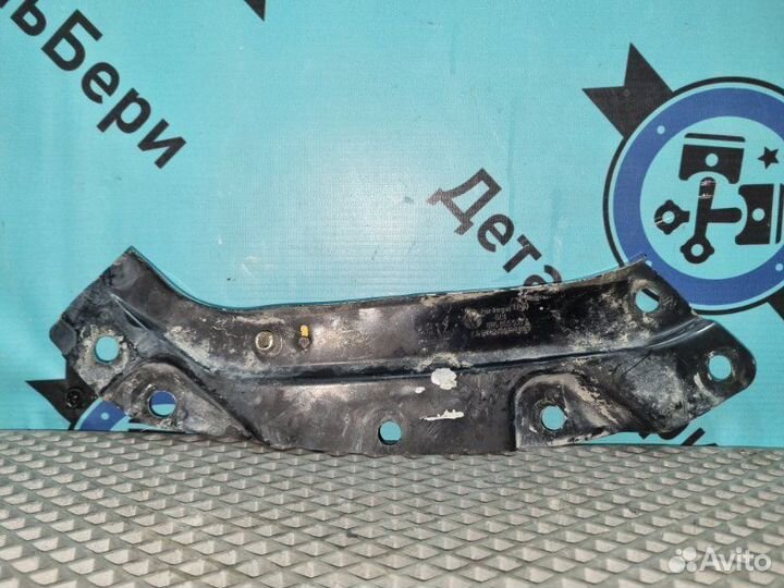 Кронштейн фары передний левый Volkswagen Polo MK5