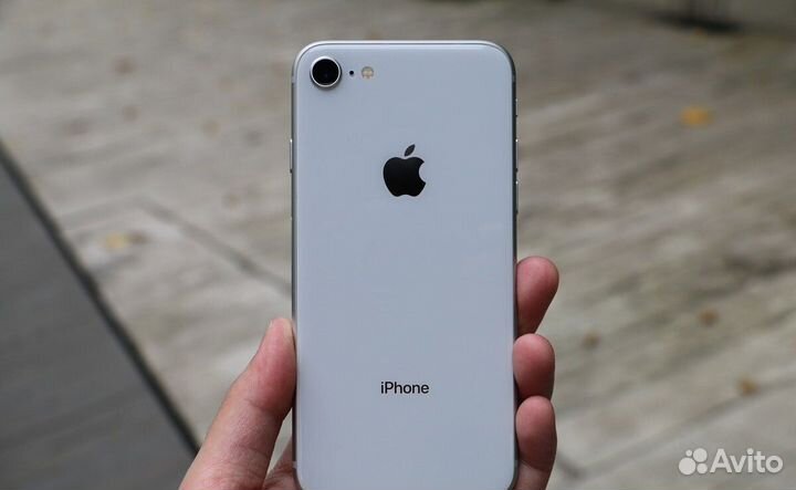 iPhone 8, 64 ГБ
