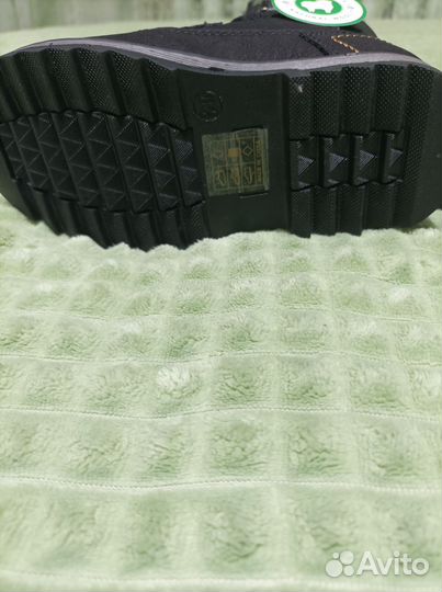 Ботинки зимние детские 28