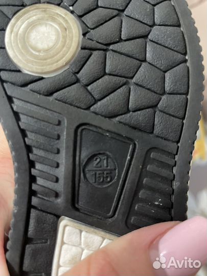 Кроссовки детские