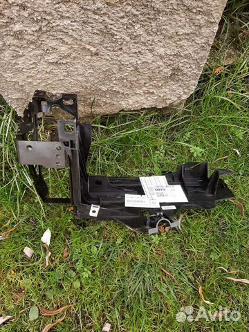 Кронштейн фары левый BMW 5 F10