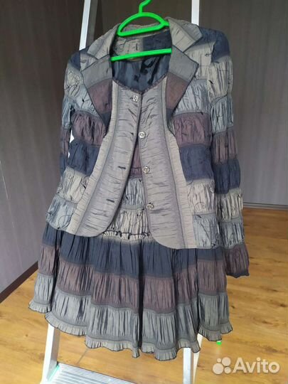 Костюм женский с юбкой 42 44