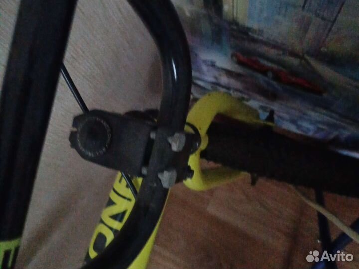 Велик зажим на руле надо менять а так все хорошо