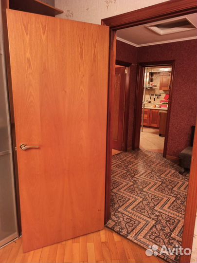 Двери межкомнатные с коробкой деревянные бу