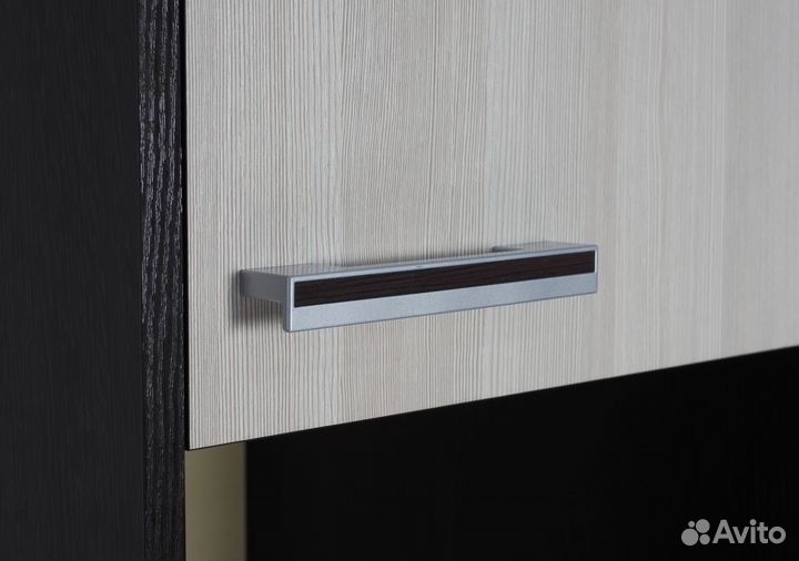 Стол компьютерный с надстройкой. В наличии