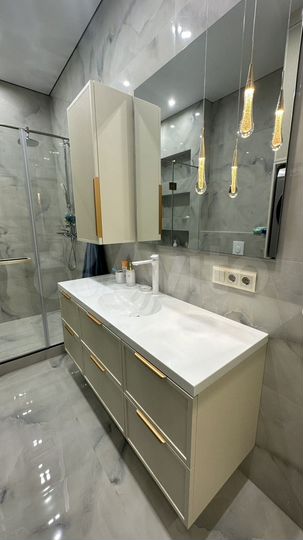 Дом 196 м² на участке 4 сот.