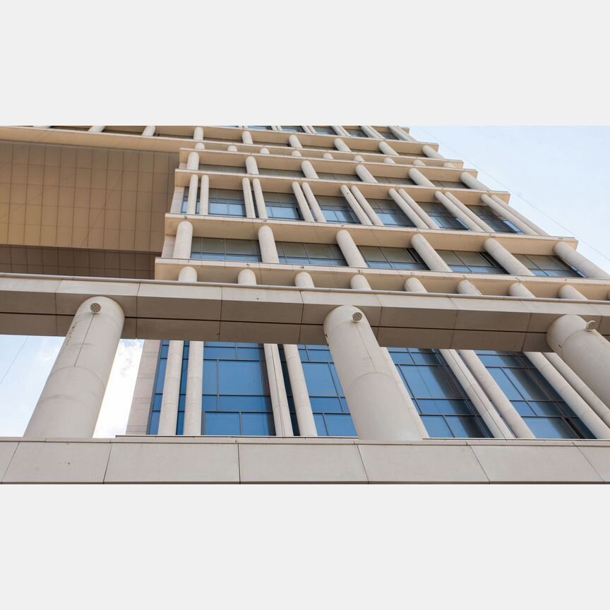 2-к. квартира, 101 м², 13/23 эт.