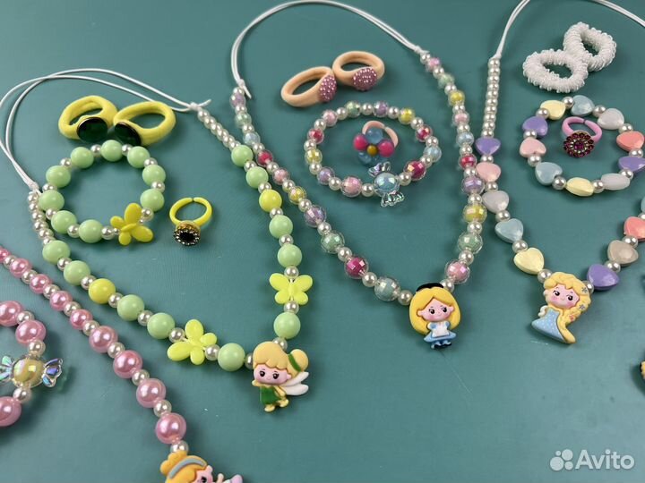 Набор детской бижутерии. Украшения для девочек