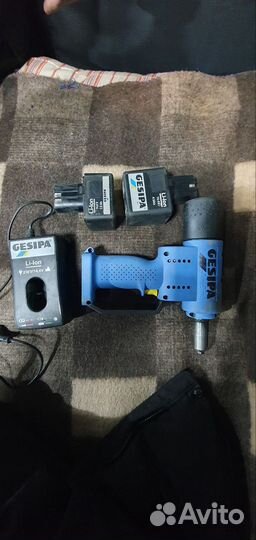 Заклепочник gesipa