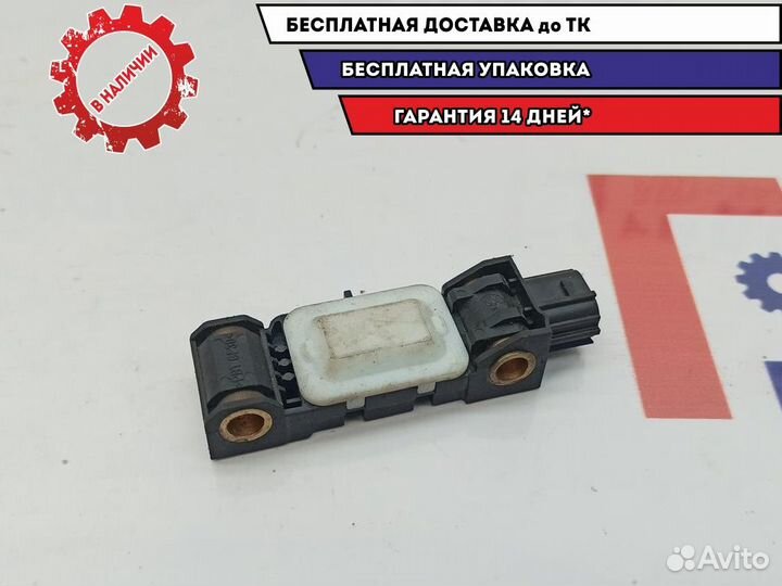 Датчик AIR BAG Nissan Primera P12 98830-AY000