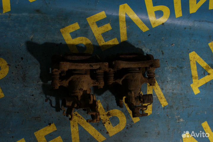 Суппорт задний Nissan Maxima a32