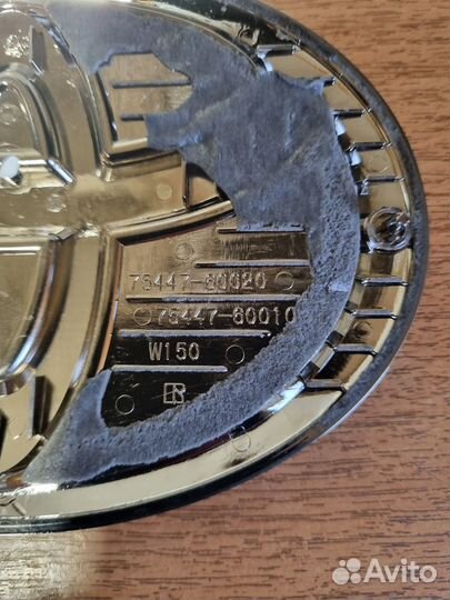 Эмблема Toyota Land Cruiser Prado 150