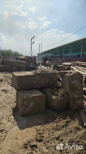 Бетонные блоки