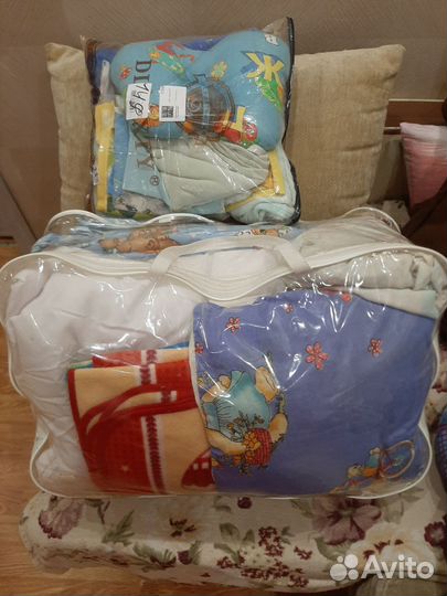 Бортики в детскую кроватку с одеялом