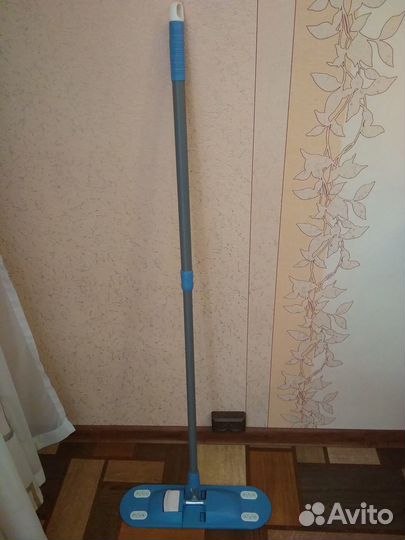 Швабра из прочного пластика