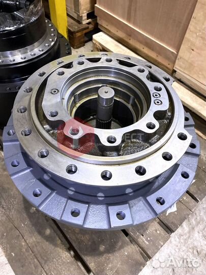 Бортовой редуктор хода Hitachi ZX210N 9170996