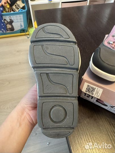 Ботинки для девочки демисезонные 25