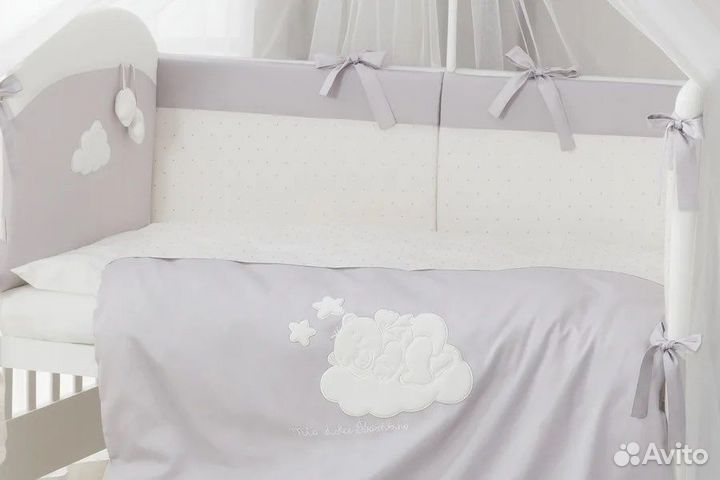 Бампер со съемным чехлом на детскую кроватку