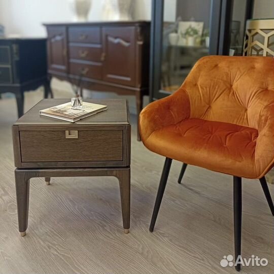 Прикроватная тумба из массива дуба Бари