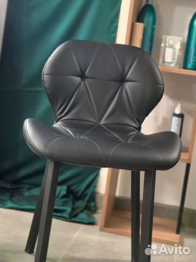 Кресло для мастера маникюра и клиента