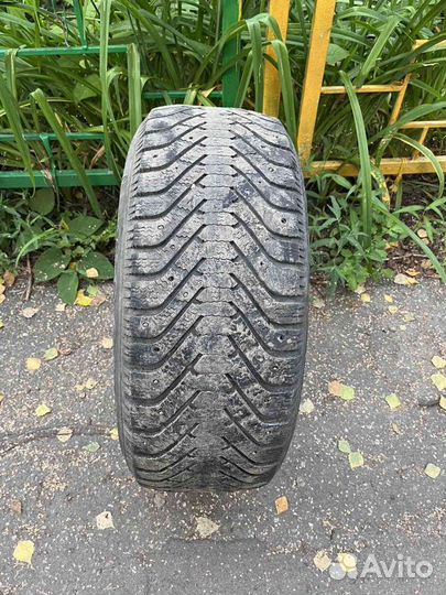 Goodyear UltraGrip 500 235/55 R17 99T