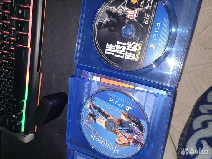 Sony playstation 4 + VR + диски на фото