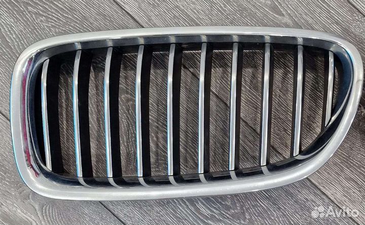 Ноздри оригинал со своего BMW f10,ресталинг 2016г