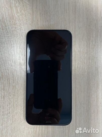 Телефон iPhone 12 64gb