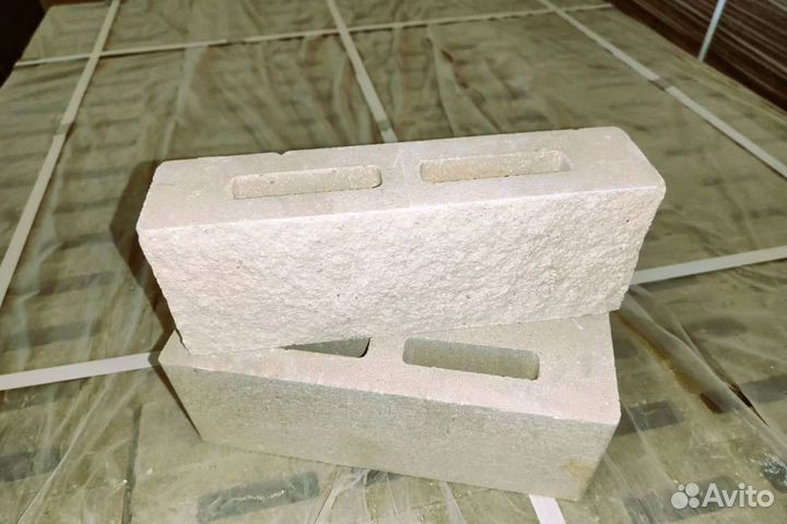 Керамический кирпич для прочной кладки