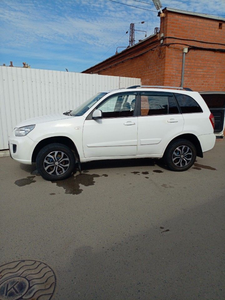 Chery Tiggo (T11): фото владельца