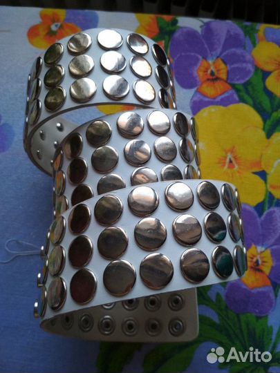 Ремень с клёпками на пояс