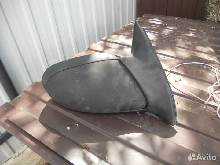 Правое зеркало на опель омега б 98г