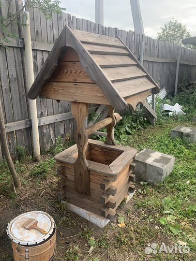 Колодец декоративный для сада