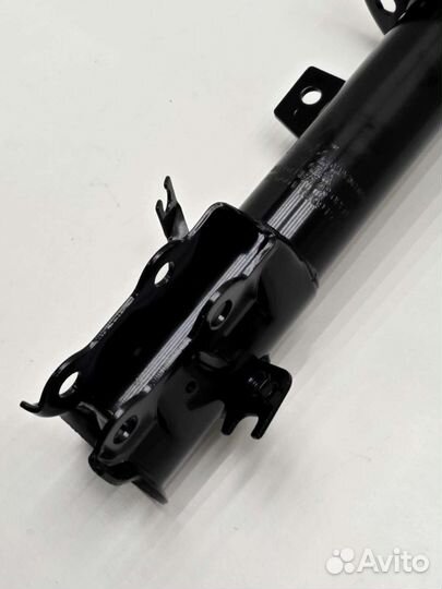 Амортизатор передний Ford EcoSport 2013
