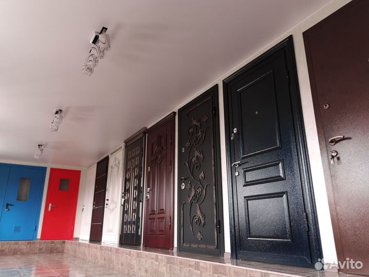 Дверь входная металлическая